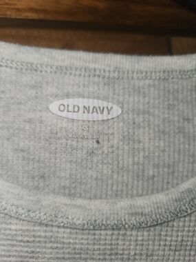 Old Navy Light Gray Thermal Crew Neck Top
